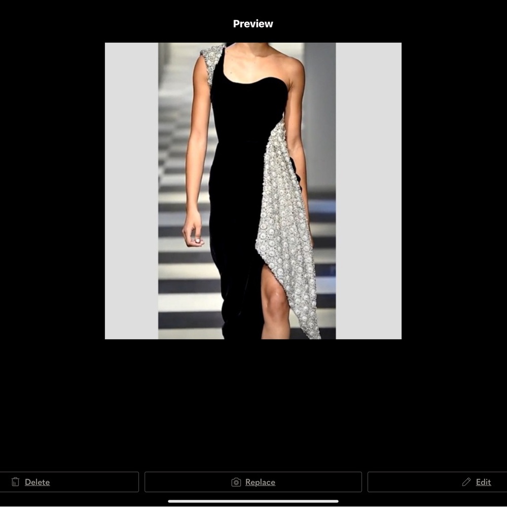 Oscar De La Renta gown